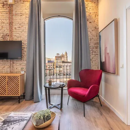 Art Apartment *
