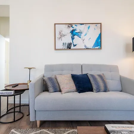 Apartment Art *